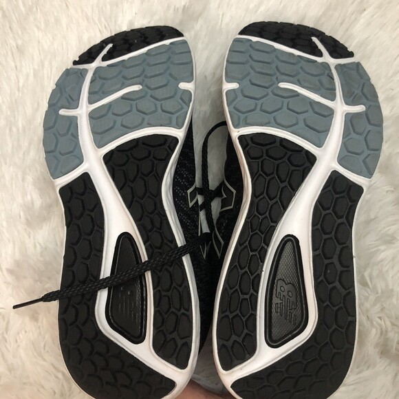 New New Balance Size 9.5 Men’s black Fresh Foam 680 V7 Running Shoes - Picture 4 of 4